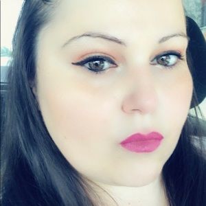 Meet your Posher, Sonia